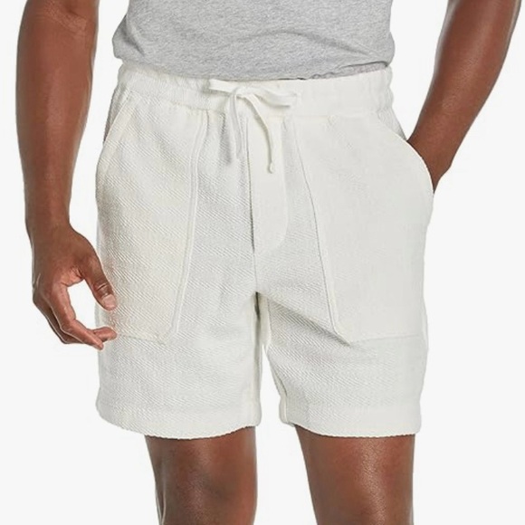 Vince Men’s Textured Herringbone Shorts
